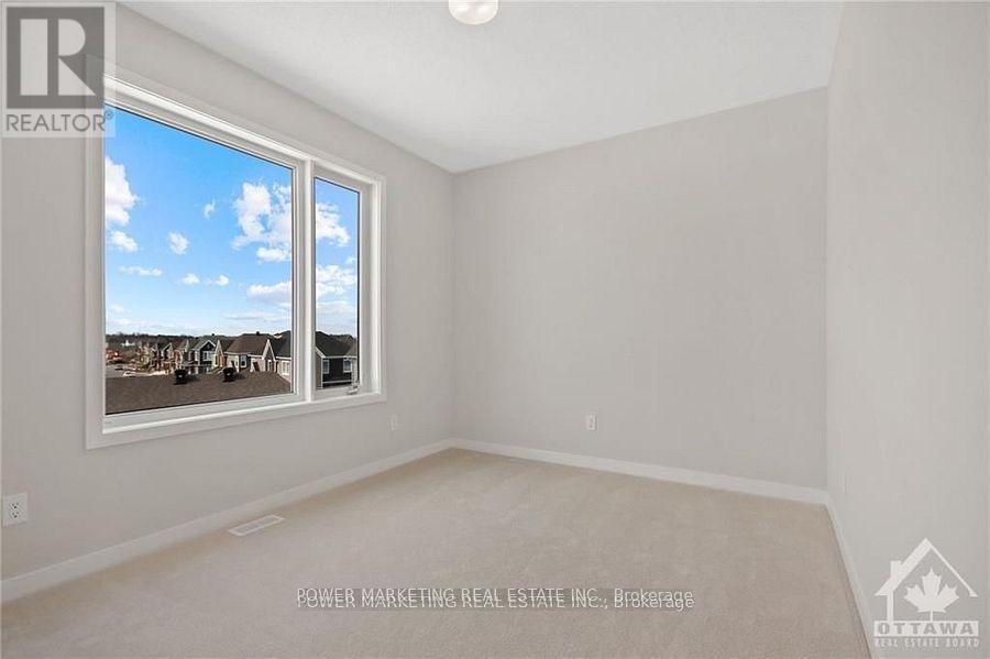 Photo 7 of 288 Appalachian Circle, Ottawa ON