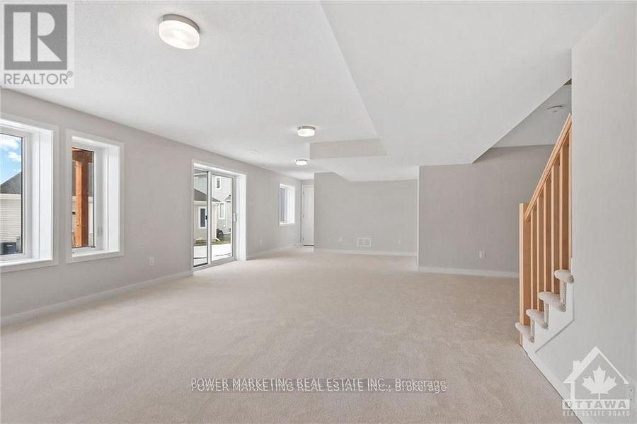 Photo 4 of 288 Appalachian Circle, Ottawa ON