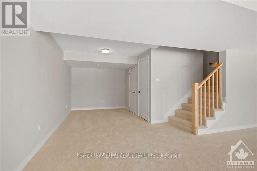 Photo 18 of 288 Appalachian Circle, Ottawa ON