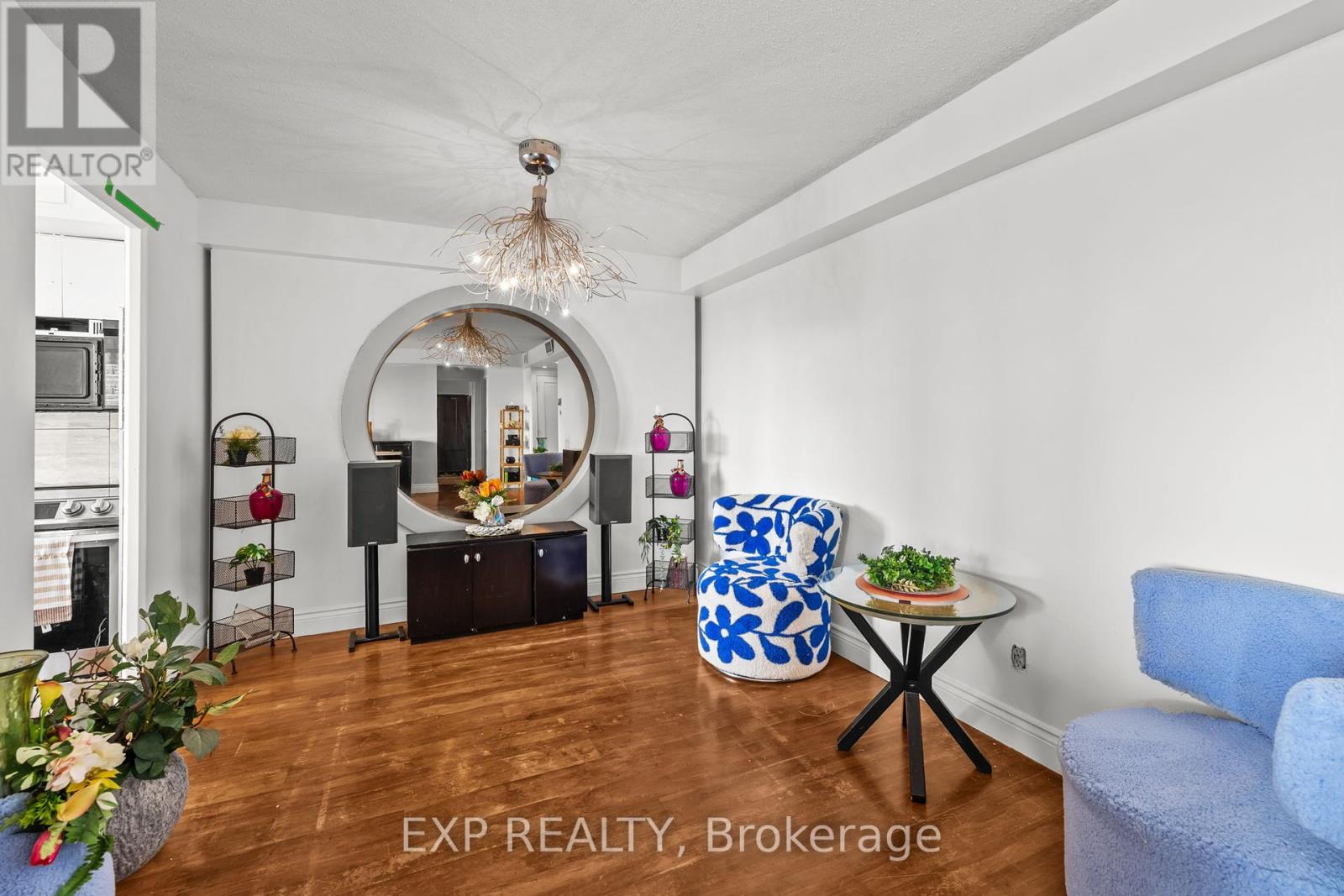 Photo 10 of 606 1500 Riverside Drive, Ottawa ON