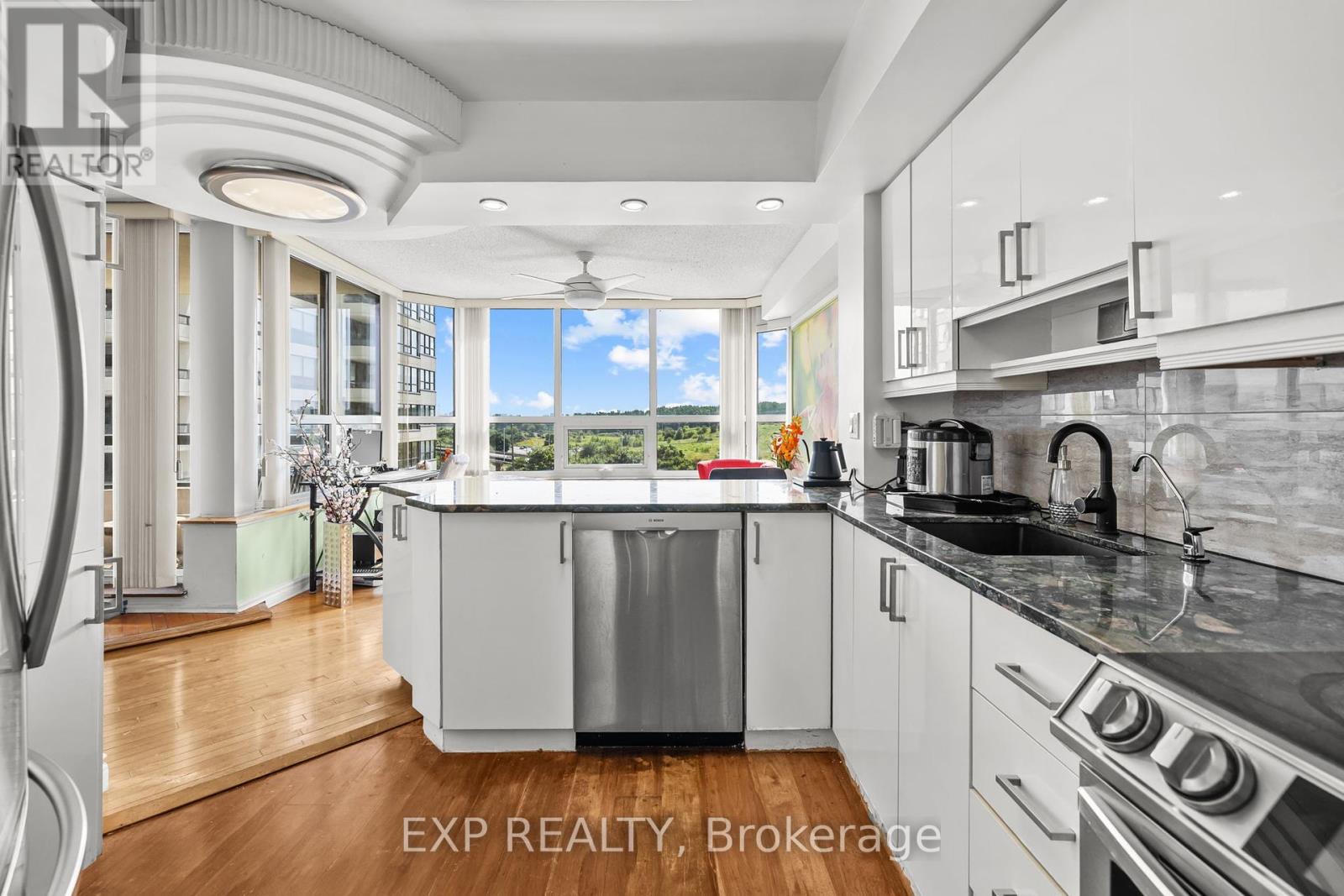 Photo 28 of 606 1500 Riverside Drive, Ottawa ON
