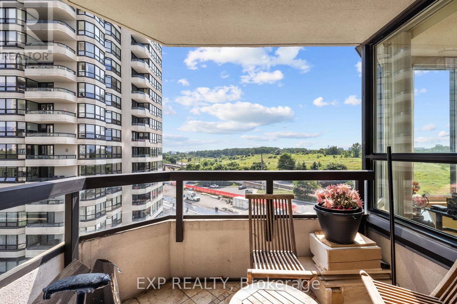 Photo 23 of 606 1500 Riverside Drive, Ottawa ON