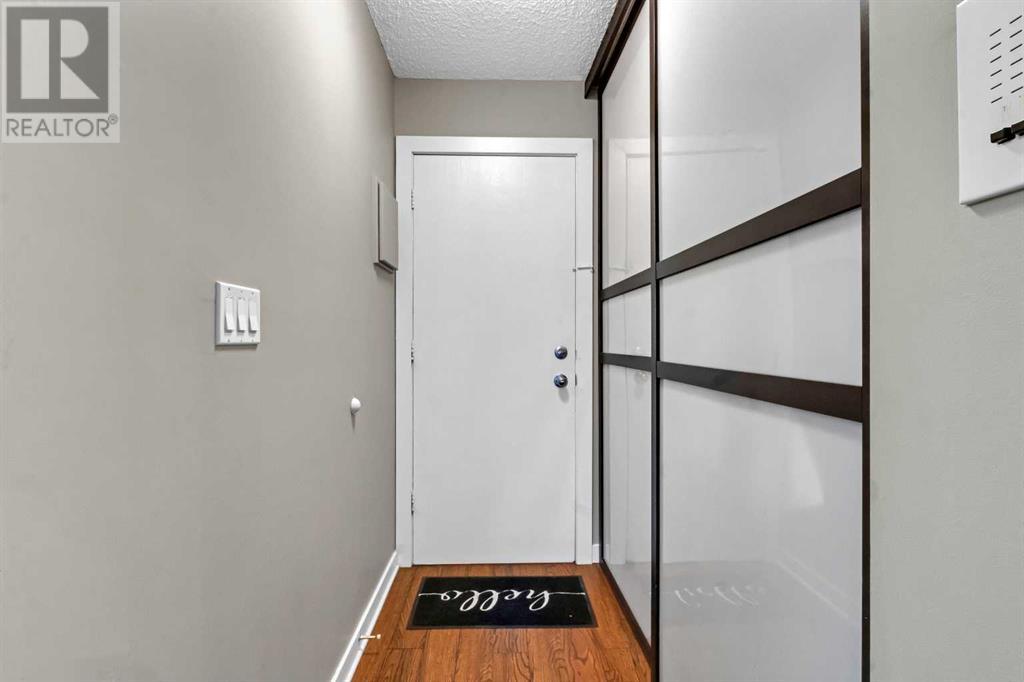 Single Family House for Sale in B  Dalton Drive NW Dalhousie Calgary 