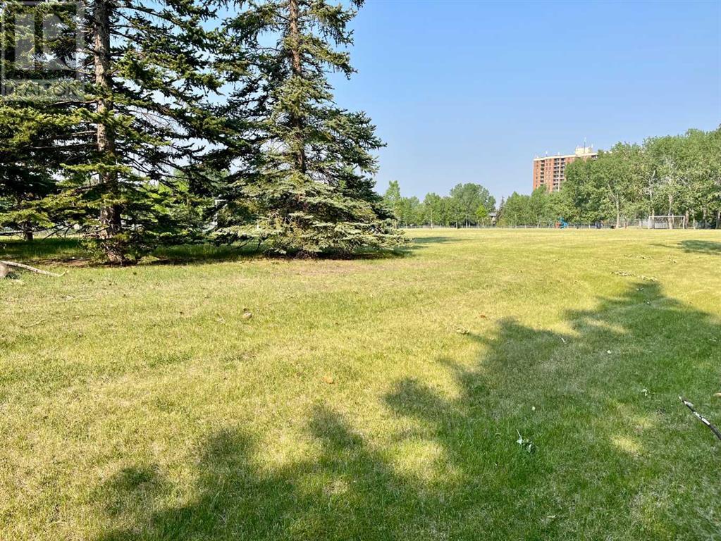 Single Family House for Sale in B  Dalton Drive NW Dalhousie Calgary 