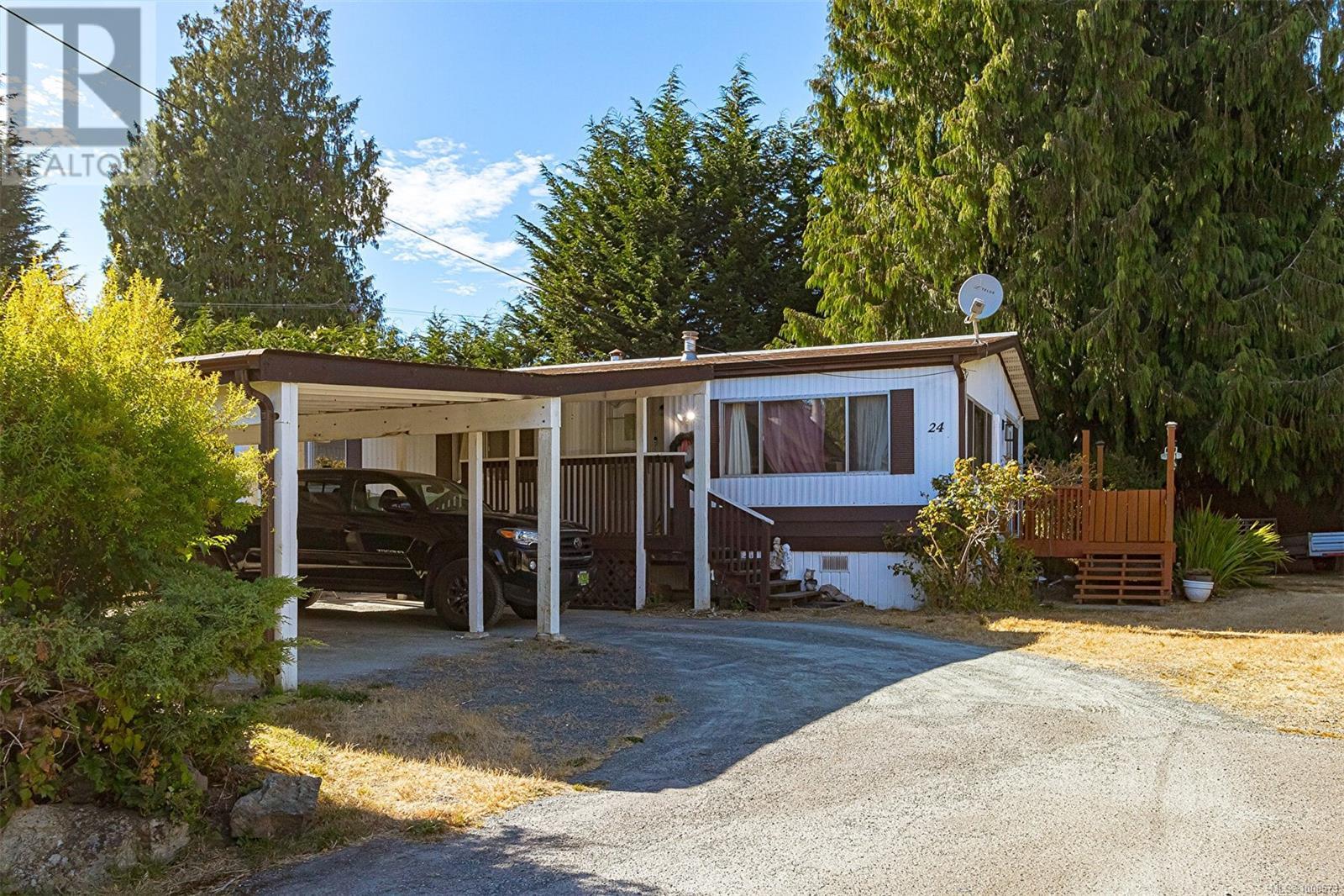 Photo 4 of 24 2357 Sooke River Rd, Sooke BC