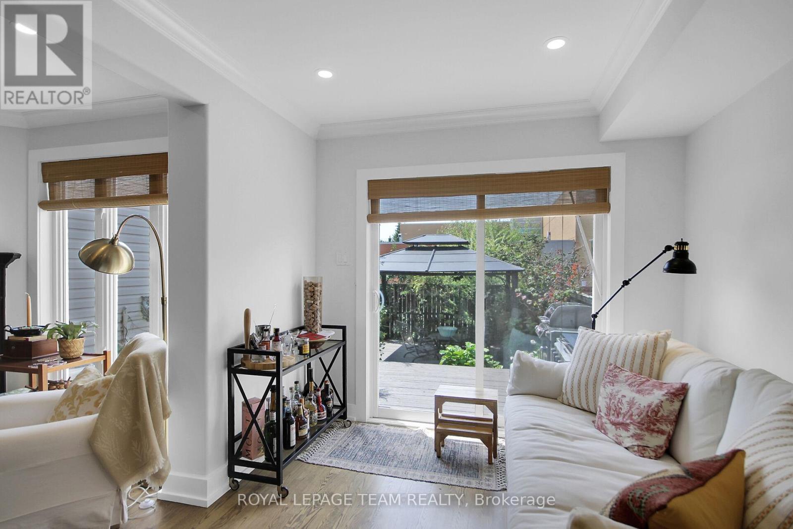 Photo 33 of 112 Talltree Crescent, Ottawa ON
