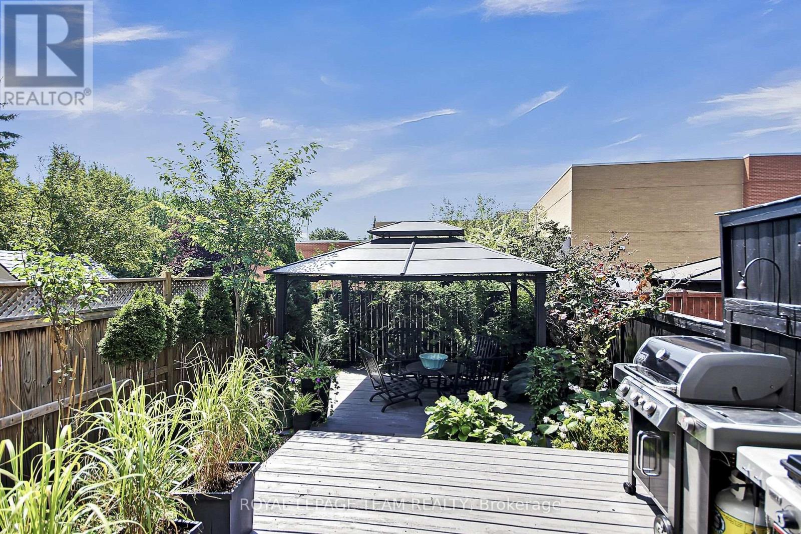 Photo 20 of 112 Talltree Crescent, Ottawa ON