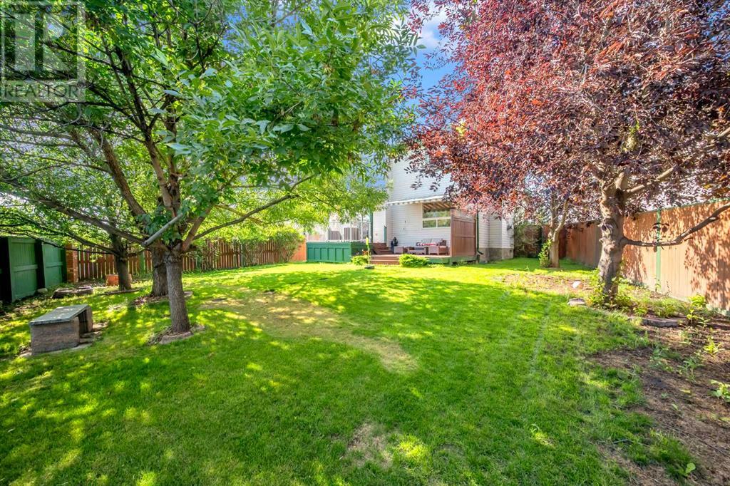 176 Coventry Green NE, Calgary, Alberta