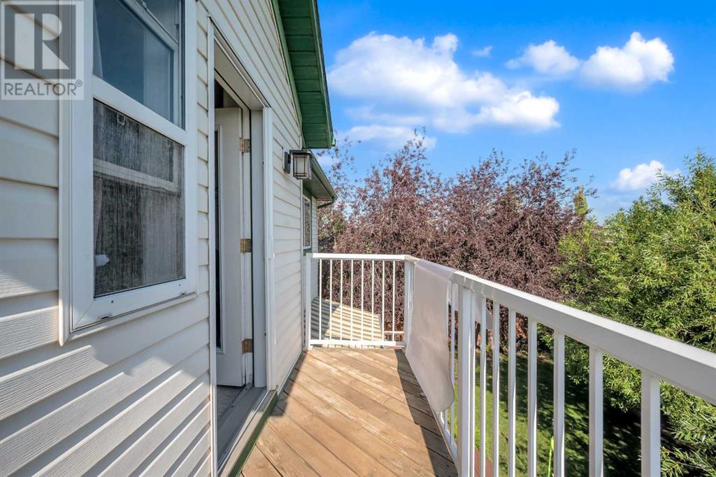 Single Family House for Sale in  Coventry Green NE Coventry Hills Calgary 
