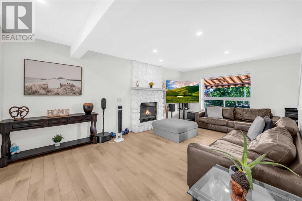 Single Family House for Sale in  Coventry Green NE Coventry Hills Calgary 