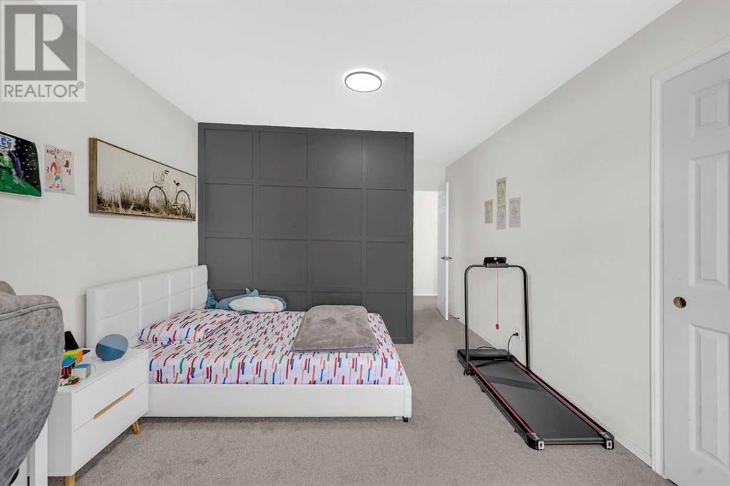 Single Family House for Sale in  Coventry Green NE Coventry Hills Calgary 