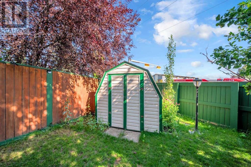 Single Family House for Sale in  Coventry Green NE Coventry Hills Calgary 