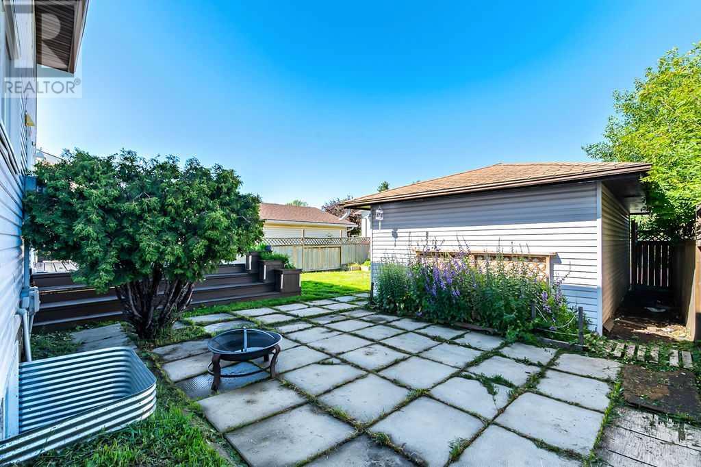 Single Family House for Sale in  Templehill Crescent NE Temple Calgary 