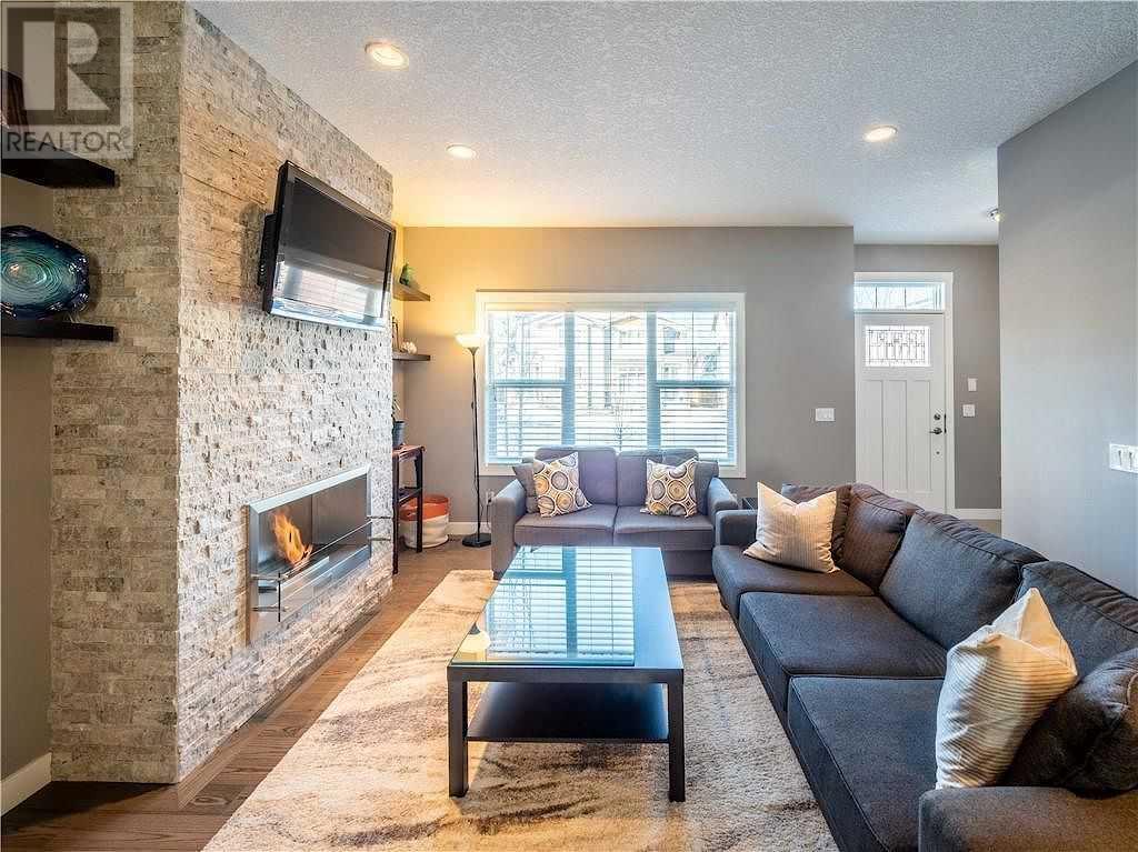 Single Family House for Sale in   Avenue NW Mount Pleasant Calgary 