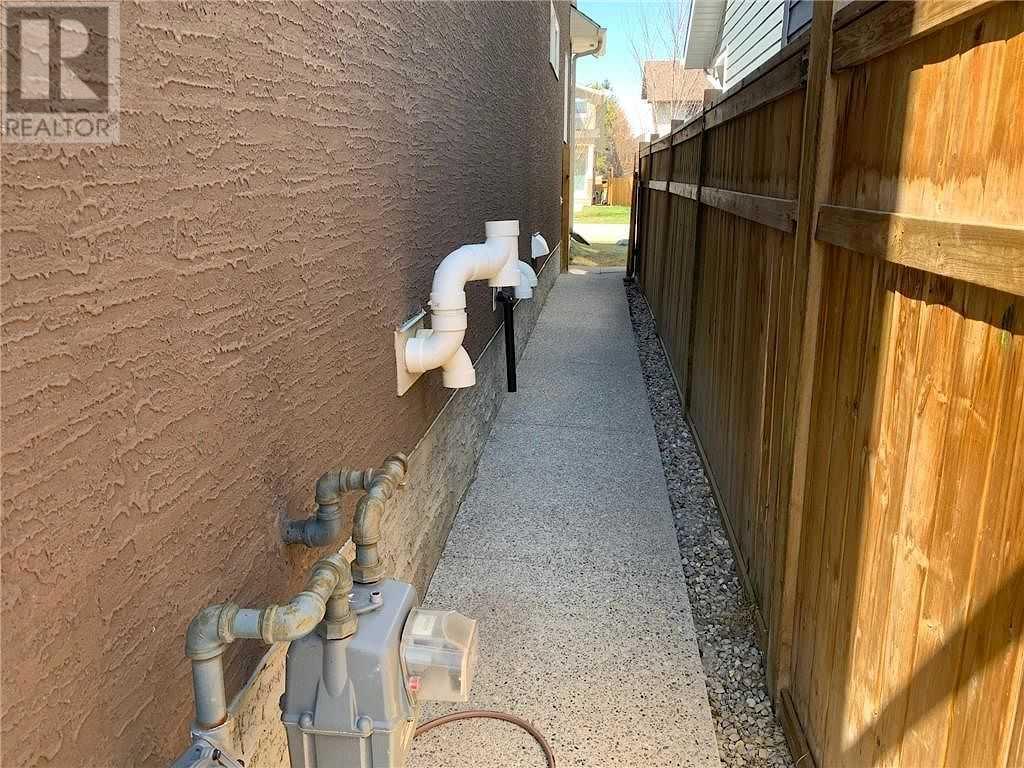 Single Family House for Sale in   Avenue NW Mount Pleasant Calgary 
