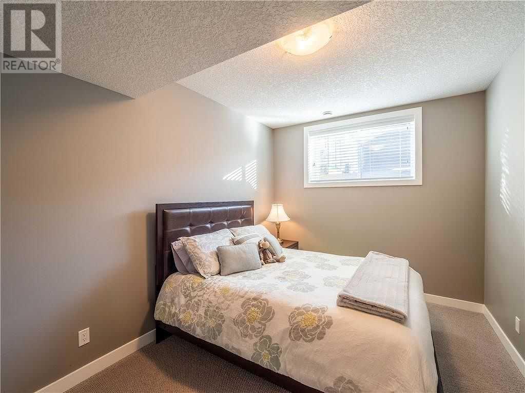 Single Family House for Sale in   Avenue NW Mount Pleasant Calgary 