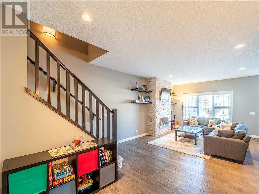 Single Family House for Sale in   Avenue NW Mount Pleasant Calgary 