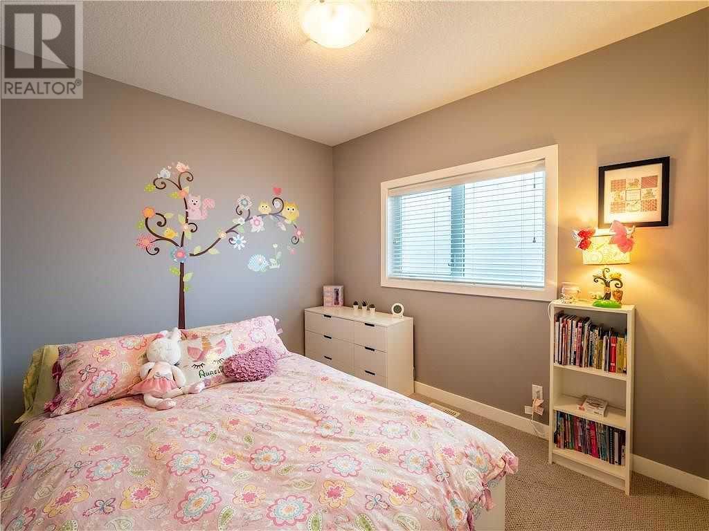 Single Family House for Sale in   Avenue NW Mount Pleasant Calgary 