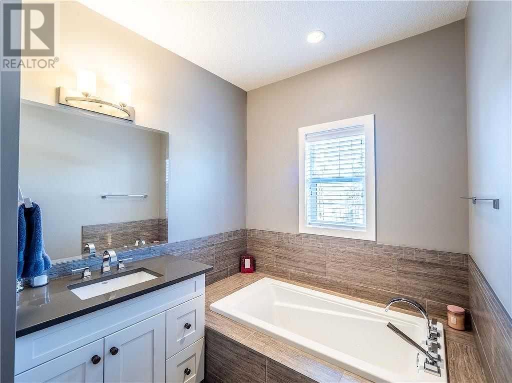 Single Family House for Sale in   Avenue NW Mount Pleasant Calgary 