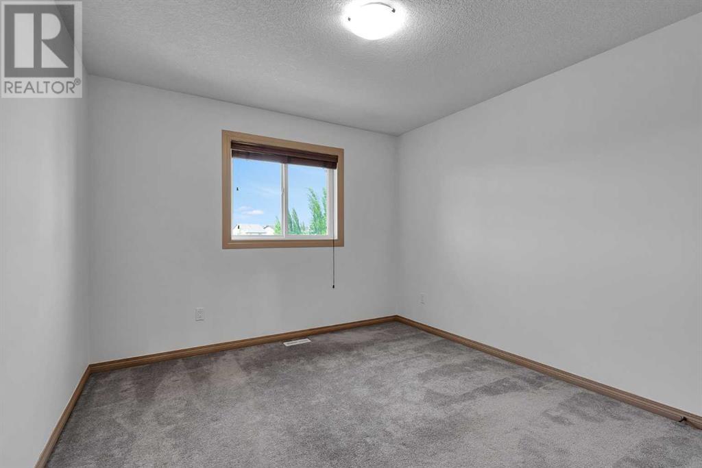 Single Family House for Sale in  Royal Birch Landing NW Royal Oak Calgary 