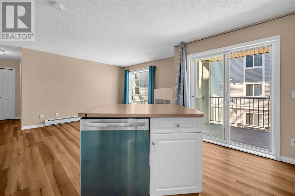Single Family House for Sale in   Valleyview Park SE Dover Calgary 