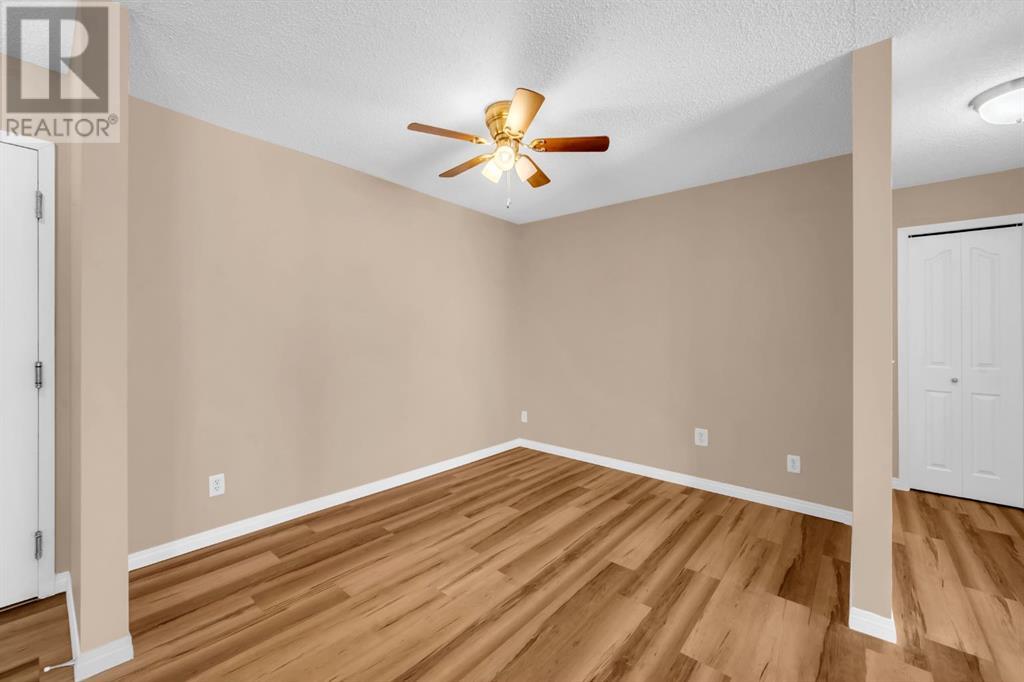 Single Family House for Sale in   Valleyview Park SE Dover Calgary 