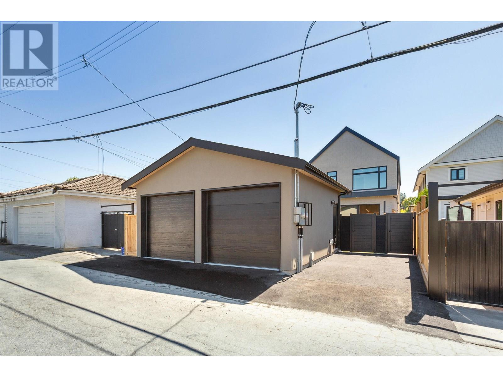 Photo 2 of 2 1243 E 27th Avenue, Vancouver BC