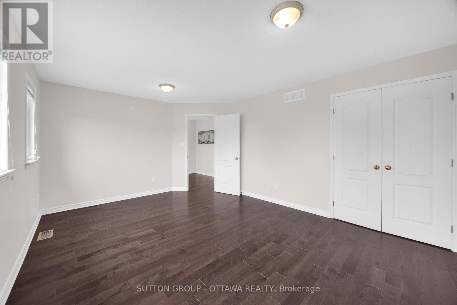 Photo 33 of 151 Windance Crescent, Ottawa ON