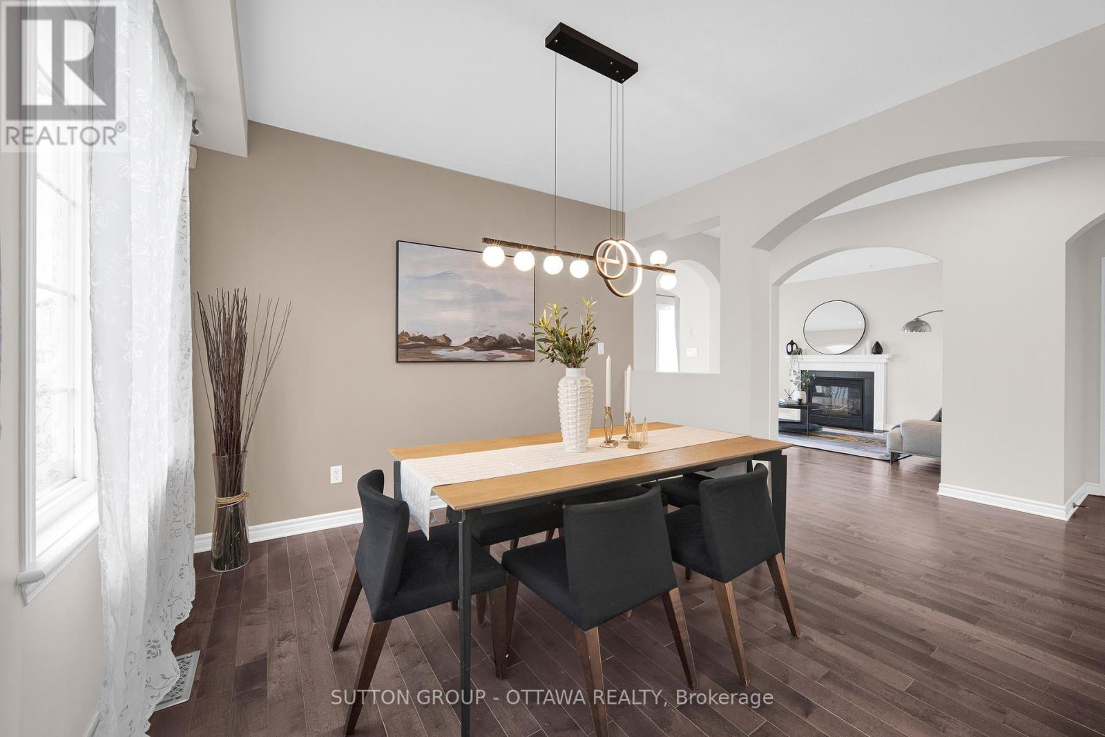 Photo 9 of 151 Windance Crescent, Ottawa ON