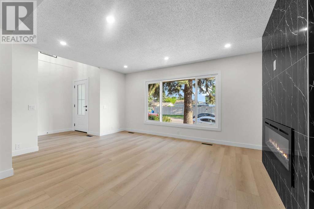 Single Family House for Sale in  Abinger Crescent NE Abbeydale Calgary 
