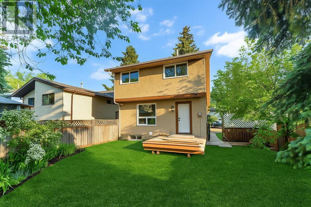 Single Family House for Sale in  Abinger Crescent NE Abbeydale Calgary 