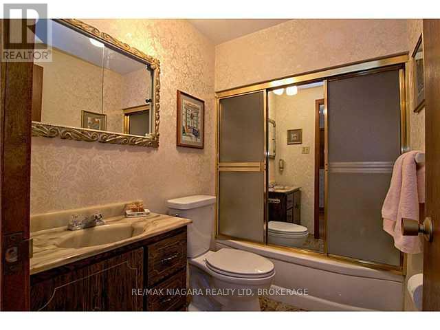 Photo 5 of 6020 Althea Street, Niagara Falls ON