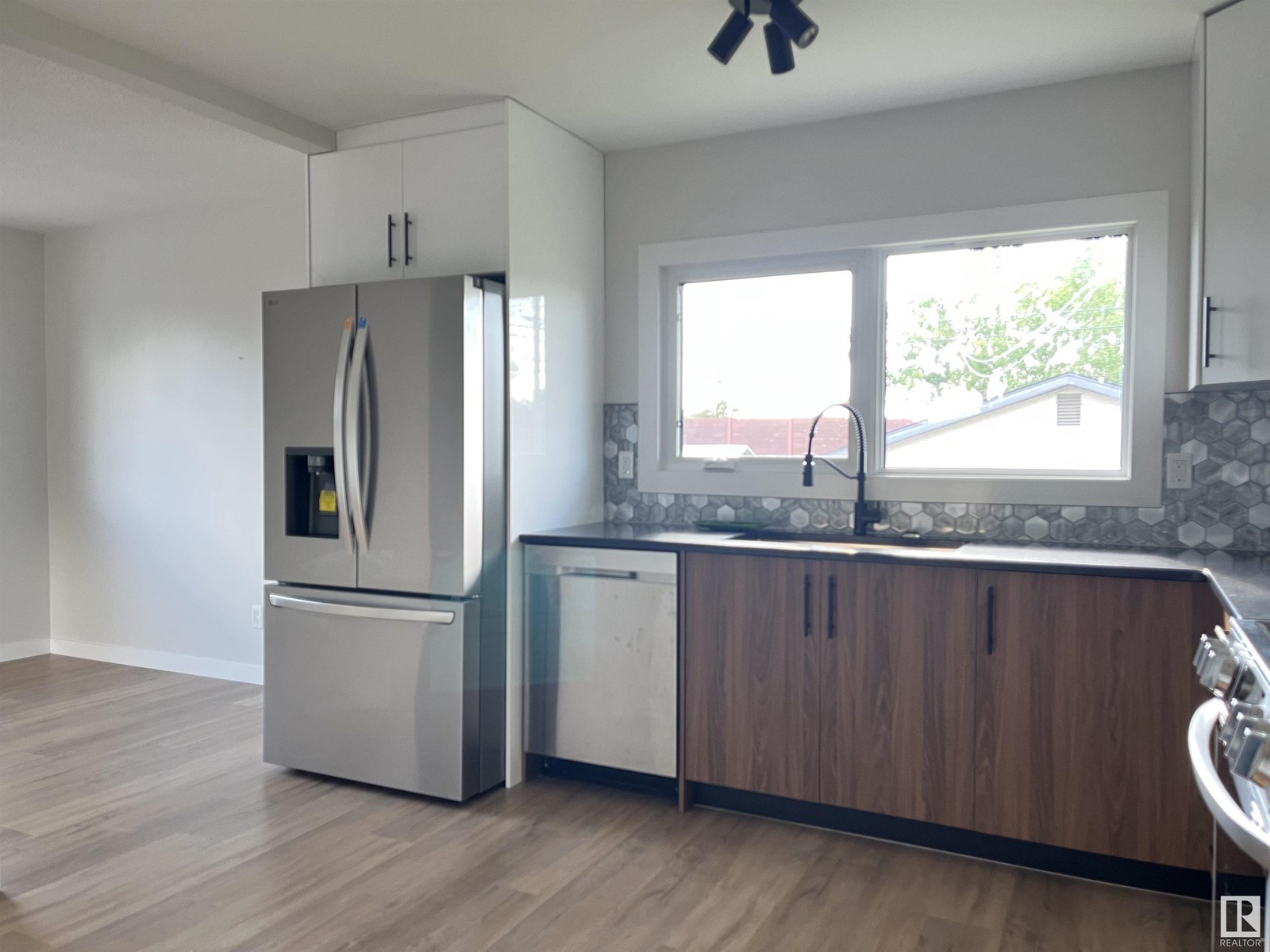 Photo 4 of 9108 169 St Nw, Edmonton AB