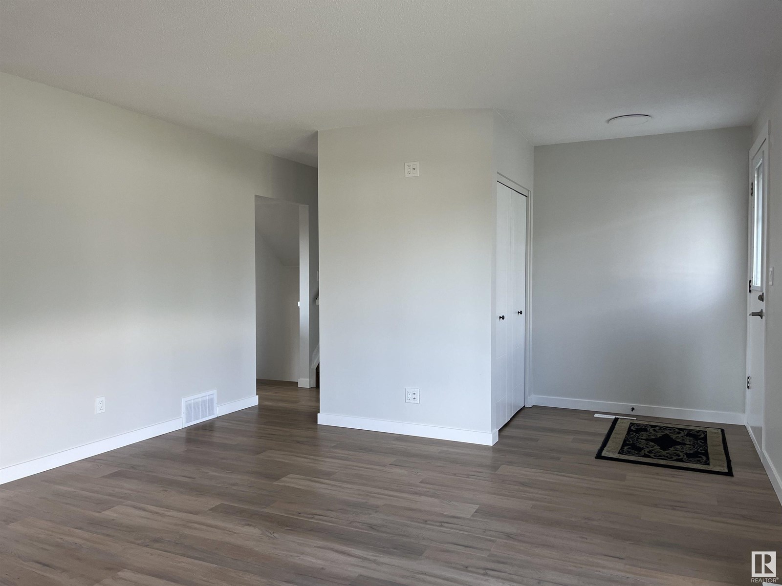 Photo 11 of 9108 169 St Nw, Edmonton AB