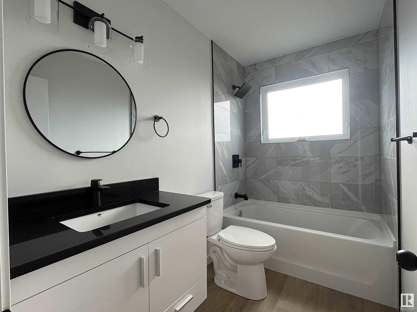 Photo 15 of 9108 169 St Nw, Edmonton AB