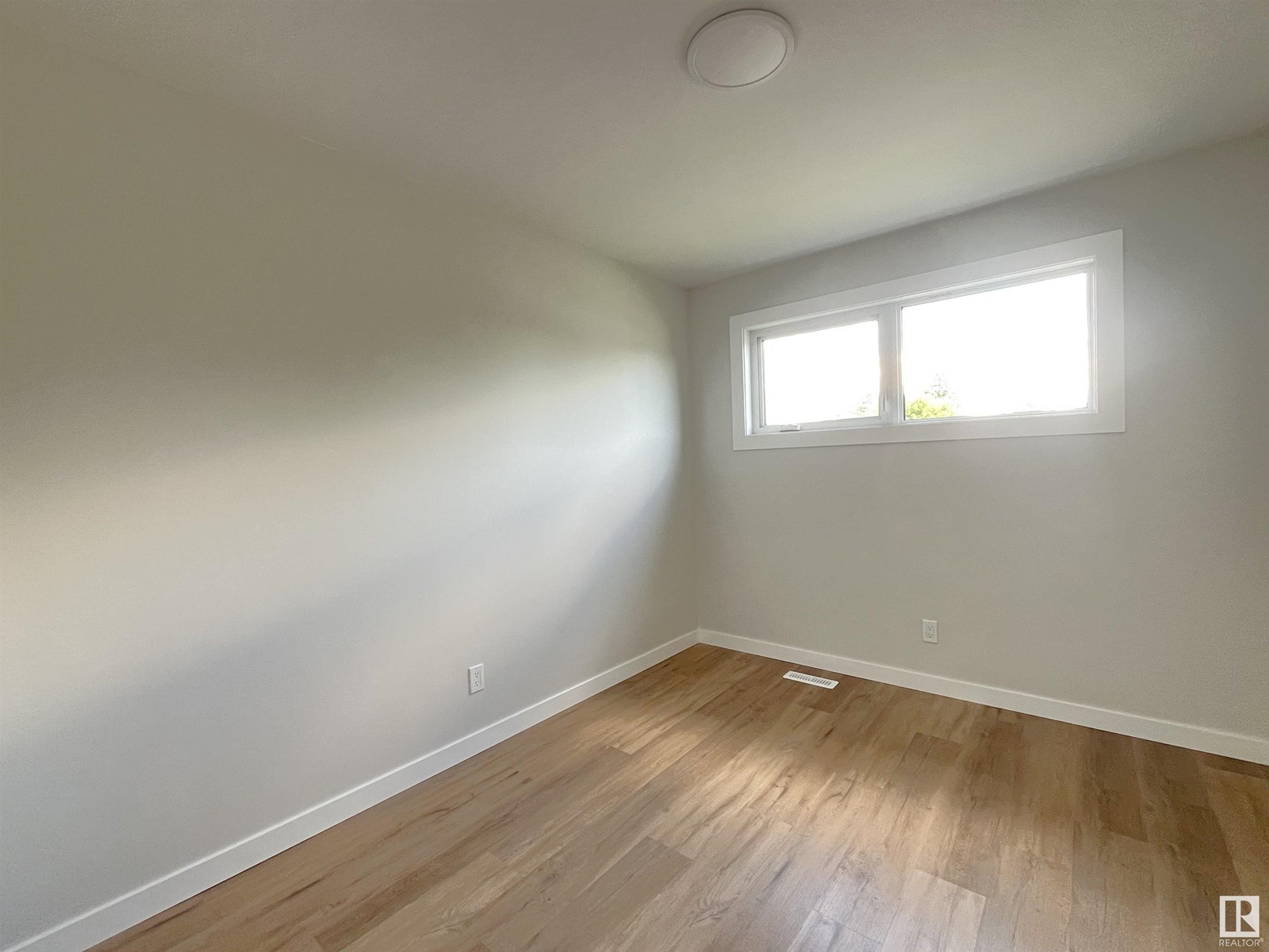 Photo 17 of 9108 169 St Nw, Edmonton AB
