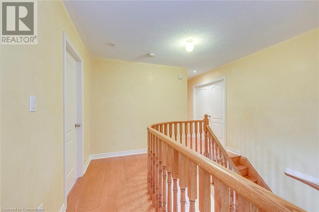 Photo 23 of 5337 Jameson Crescent, Burlington ON