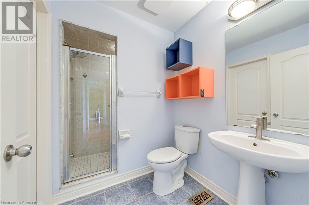 Photo 32 of 5337 Jameson Crescent, Burlington ON