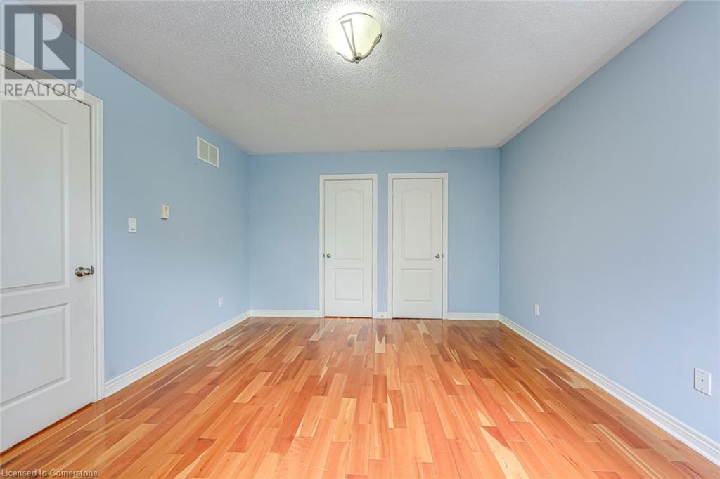 Photo 36 of 5337 Jameson Crescent, Burlington ON