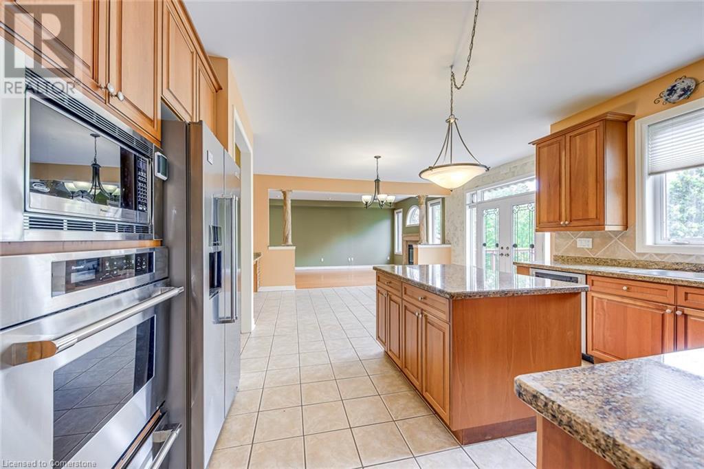 Photo 16 of 5337 Jameson Crescent, Burlington ON