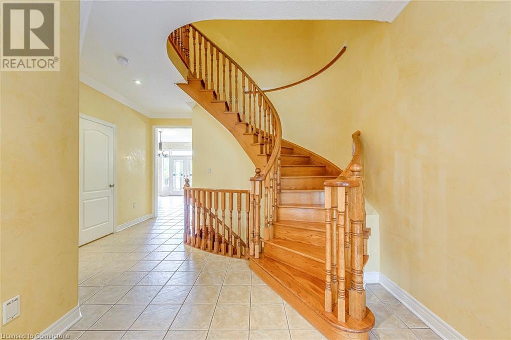Photo 22 of 5337 Jameson Crescent, Burlington ON