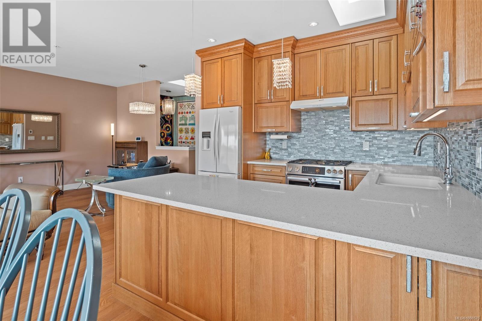 Photo 22 of 22 126 Hallowell Rd, View Royal BC