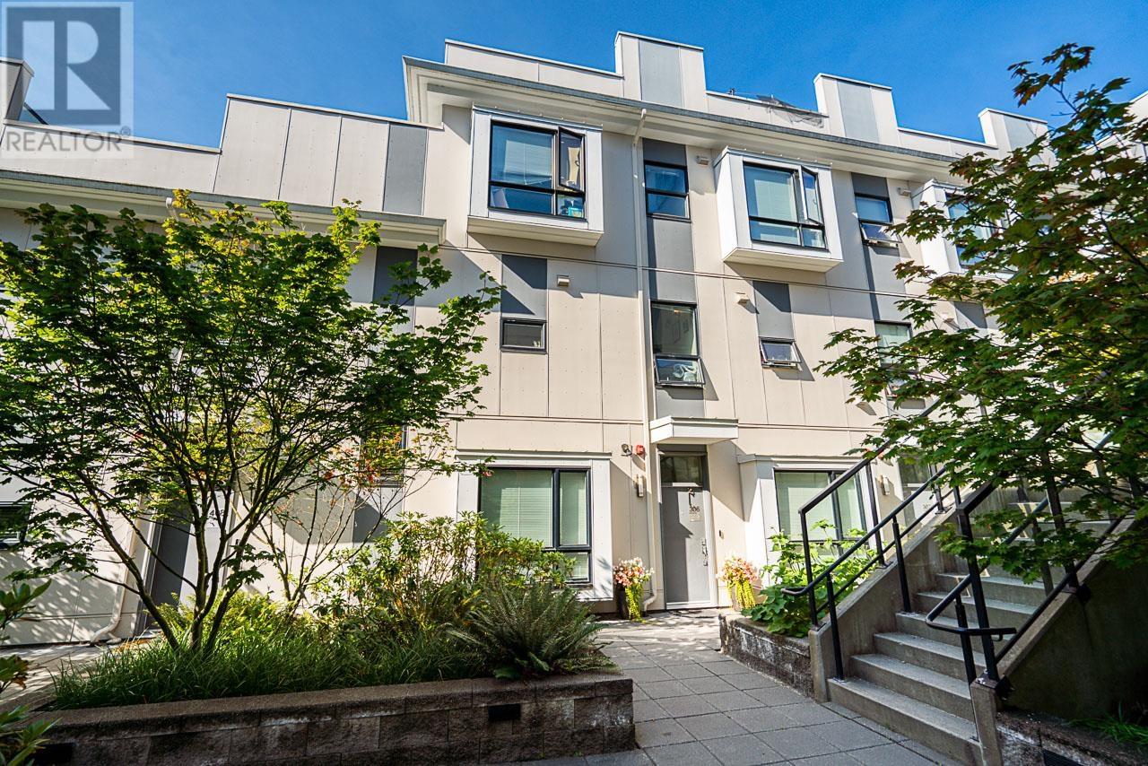 Photo 6 of 306 9350 University High Street, Burnaby BC