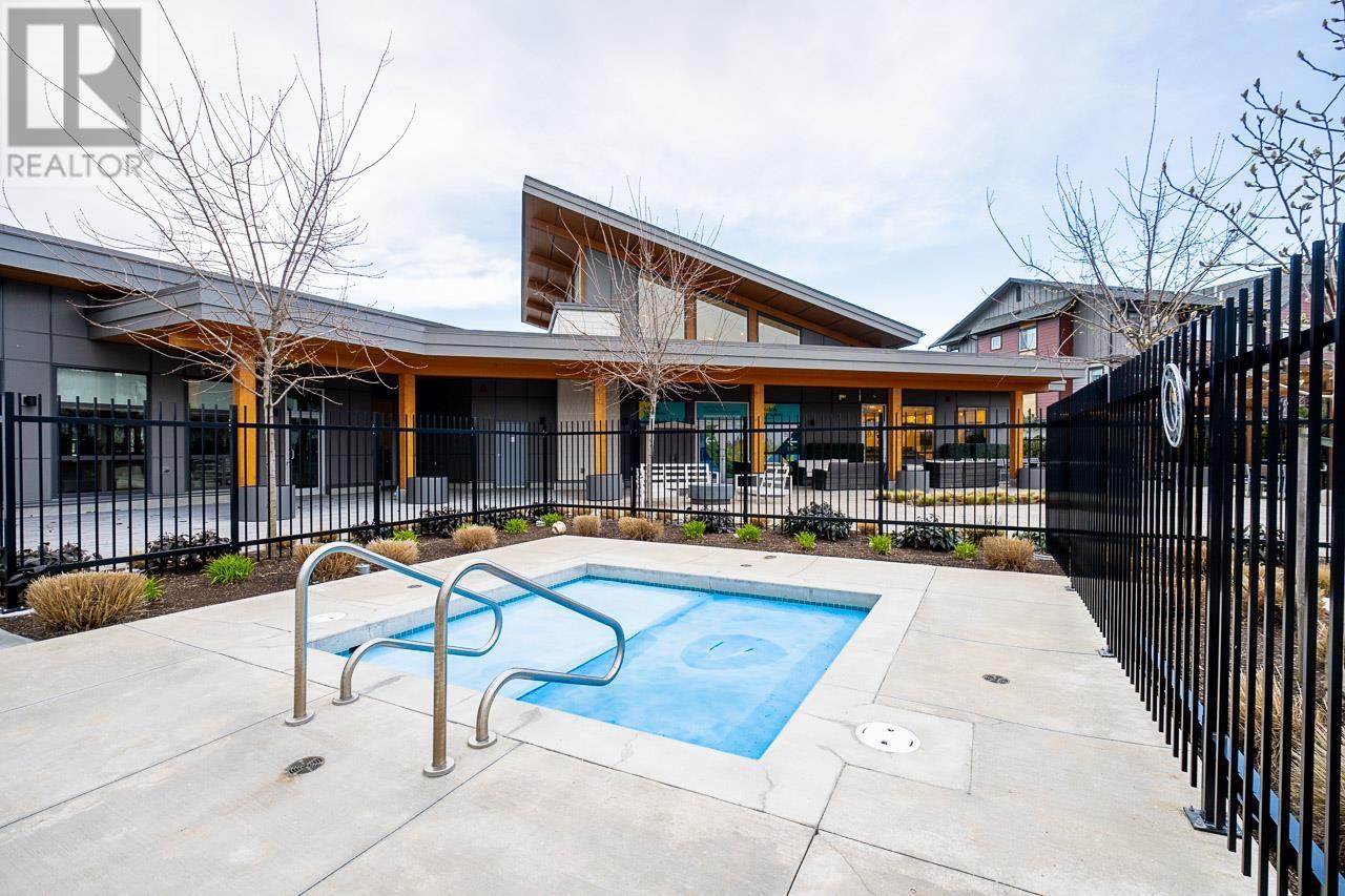 Photo 3 of 226 2499 Rabbit Drive, Tsawwassen BC