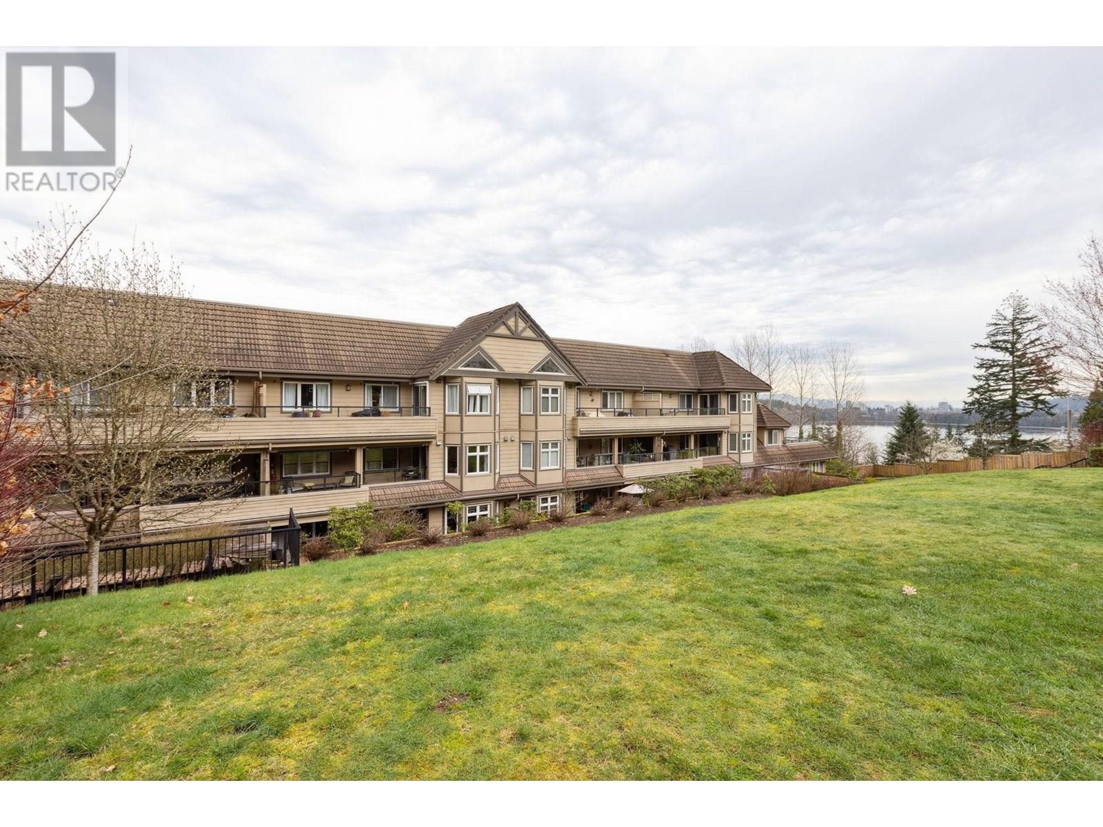 Photo 3 of 310 160 Shoreline Circle, Port Moody BC