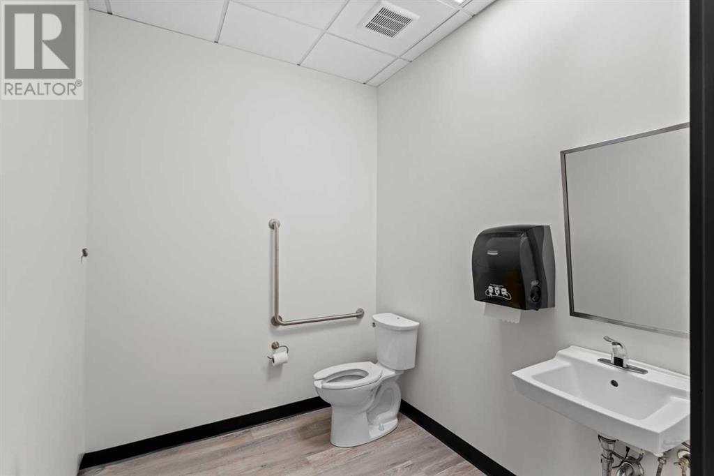 Retail for Sale in    Avenue NE Stoney 3 Calgary 