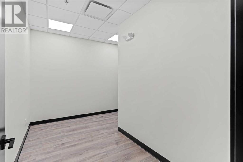 Retail for Sale in    Avenue NE Stoney 3 Calgary 