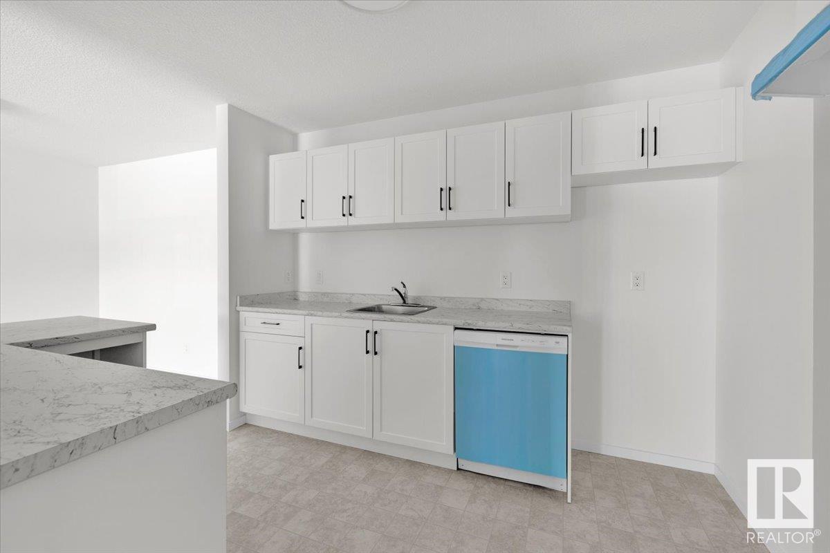 Photo 26 of 23 3111 142 Av Nw, Edmonton AB