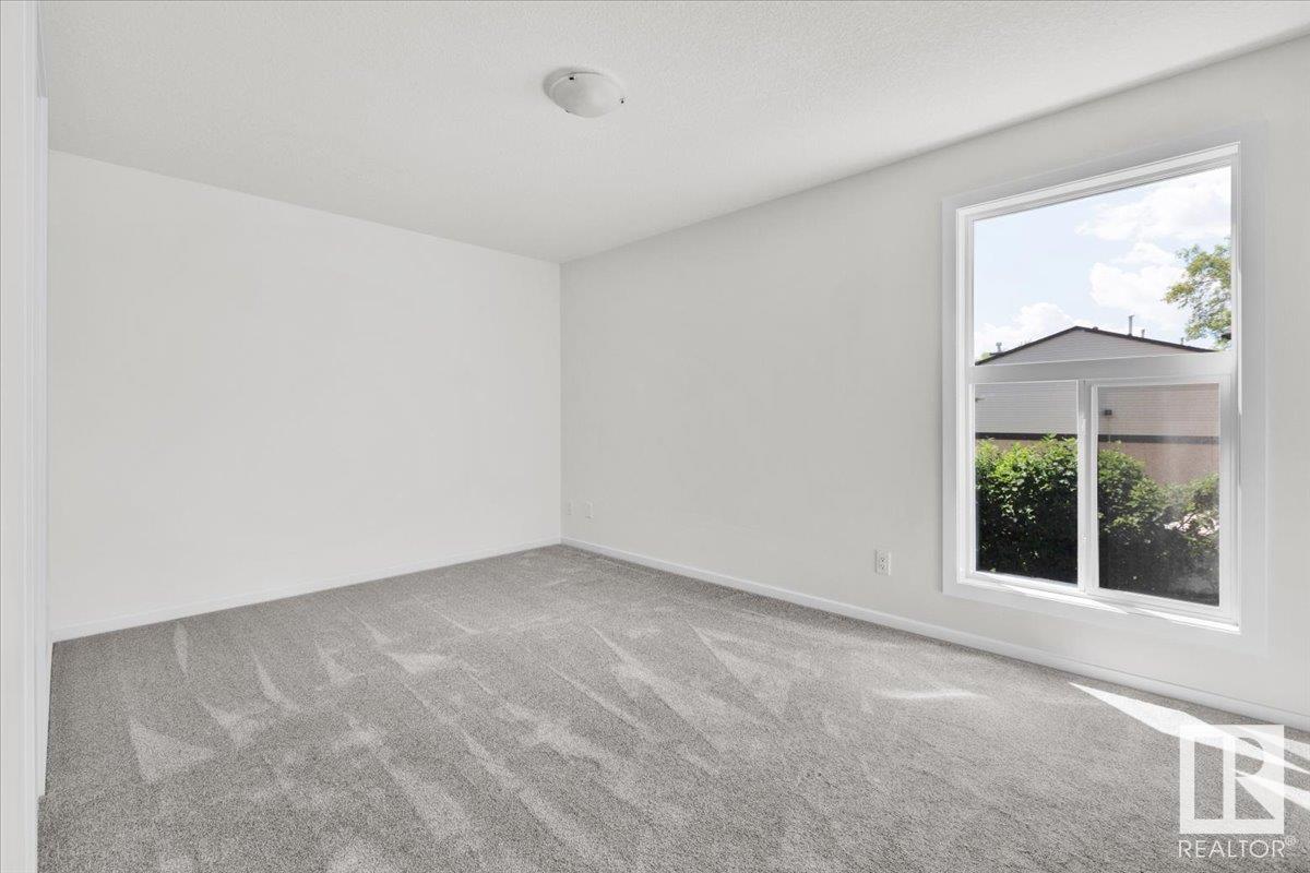 Photo 44 of 23 3111 142 Av Nw, Edmonton AB