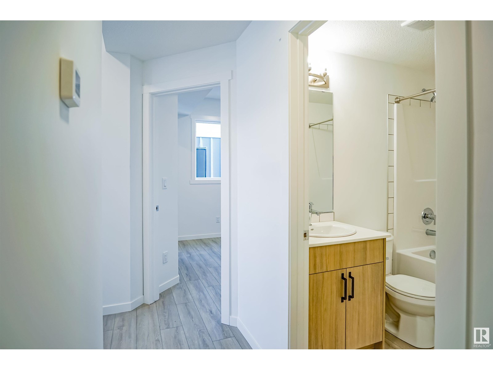 Photo 10 of 205 9207 228 St Nw, Edmonton AB